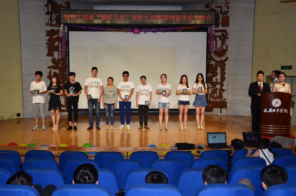 72B1609DAE27853A4D300AE917AFF439.jpg